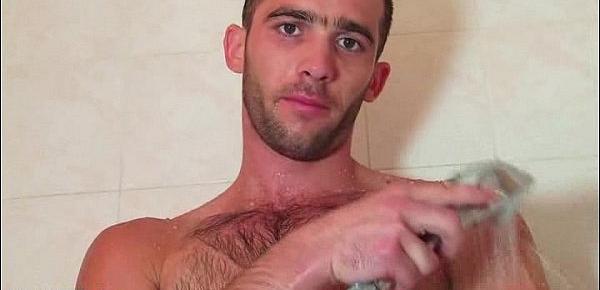  Taking a shower whith esteban a sexy str8 guy serviced by us!